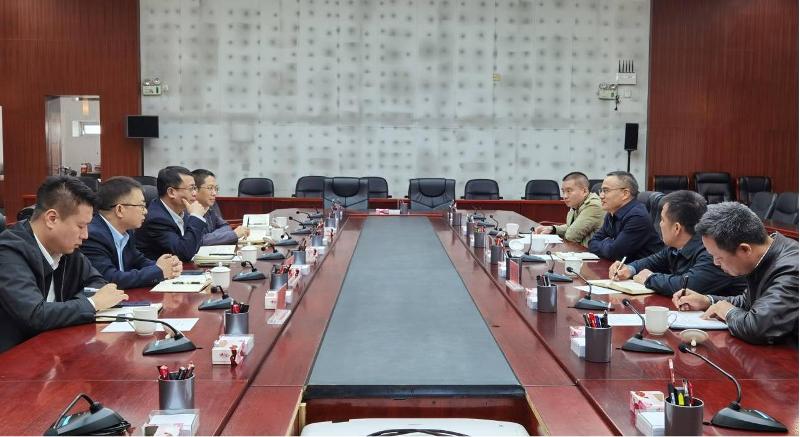 胡流芳拜訪崇左市市委常委、常務(wù)副市長羅海山