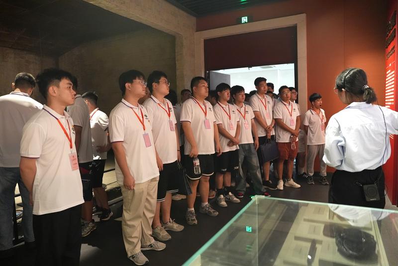 2024年7月25日，公司組織新入職員工到楊開慧紀(jì)念館接受愛國主義教育